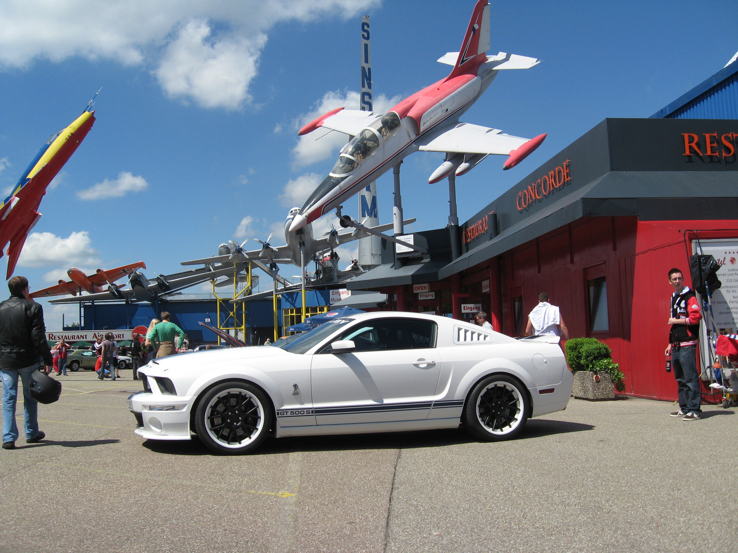 2013 Ford Mustang Treffen in Sinsheim im Flugzeugmuseum