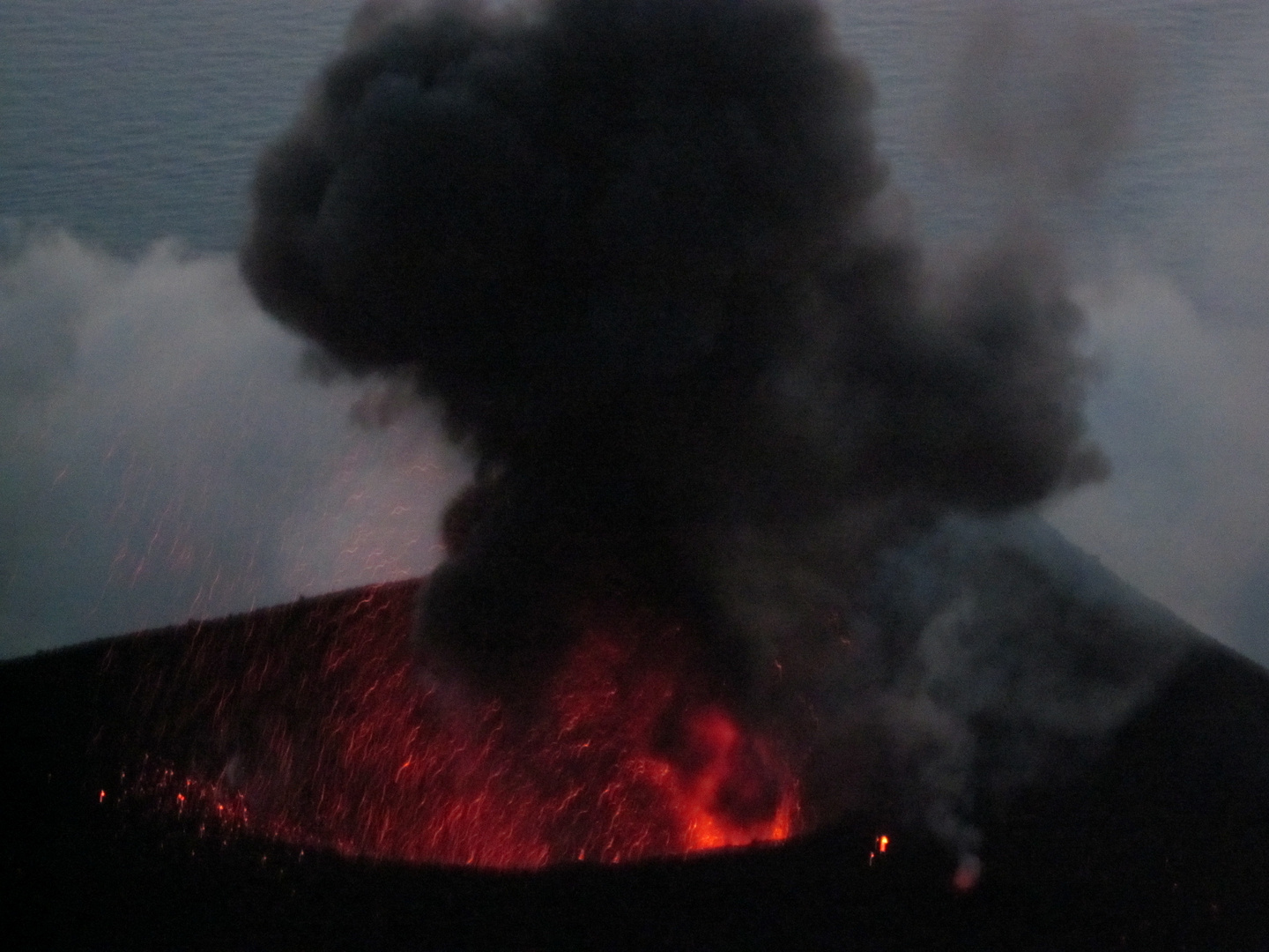 2013 Stromboli Hauptkrater