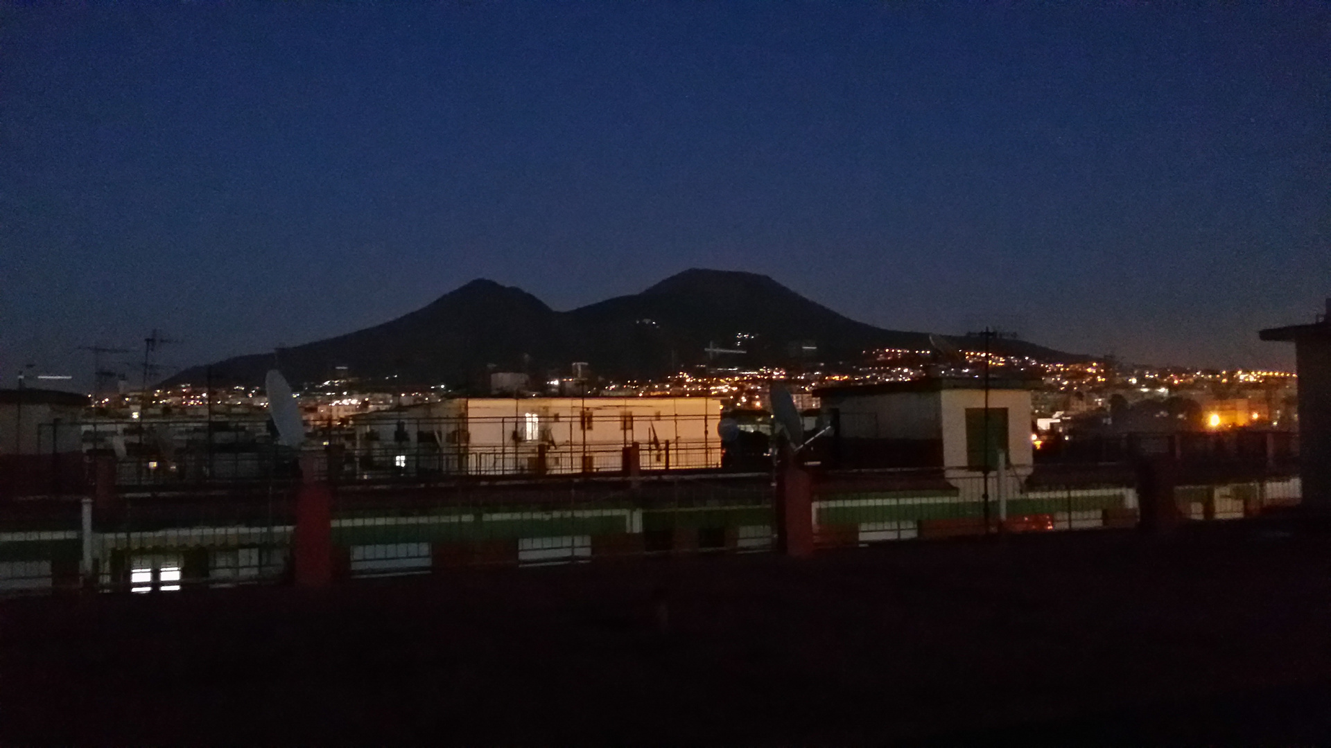 2015: Vesuvio al tramonto...