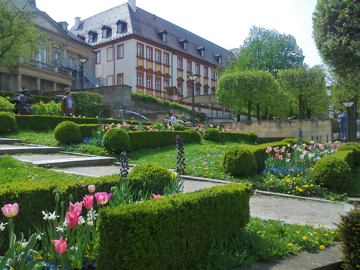 20150502 Archiv 2.Mai 2015  Schlossterrassen  im Blumenschmuck