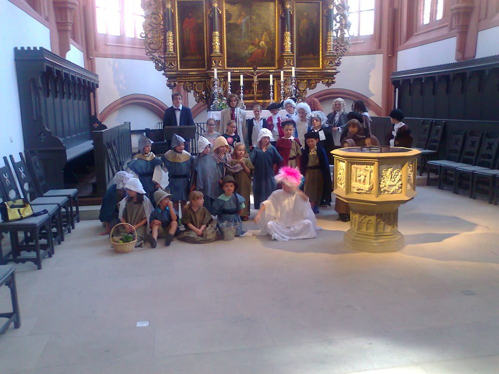 20150612   Gleich gehts los Fotoshooting Stadtkirche Bayreuth + Gruft darunter angehängt