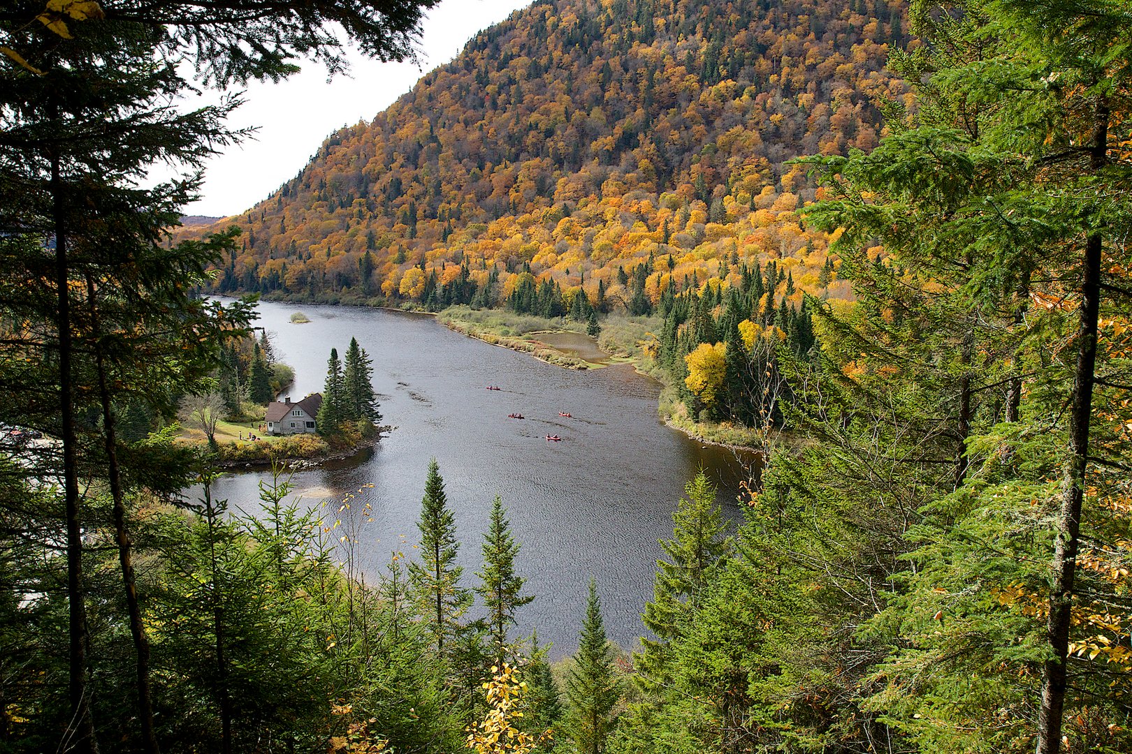 2016-10-09 à 13-19-29 Vallée de la Jacques-Cartier .