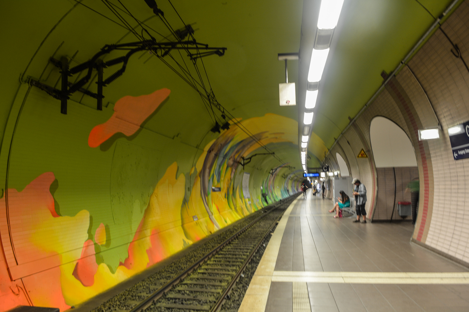 2016 S-Bahn-Station Ostendstraße nach der Renovierung