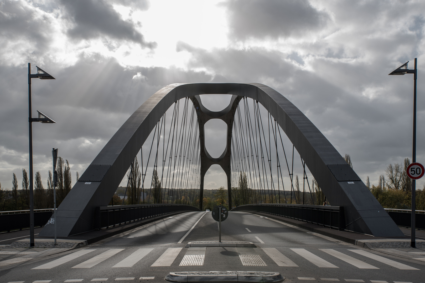 2017 Osthafenbrücke in Frankfurt