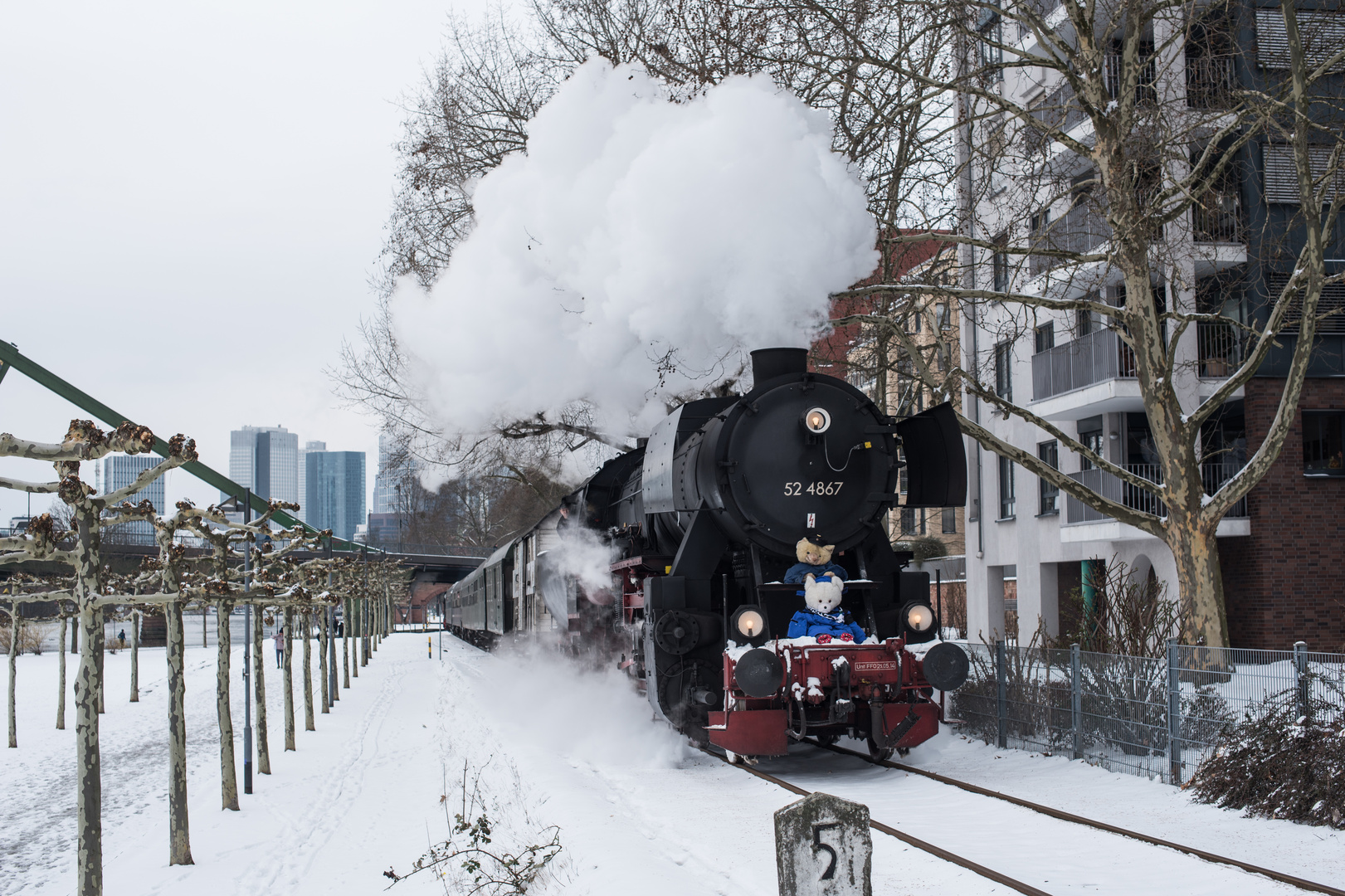 2018-Historische Eisenbahn in Frankfurt bei Schnee im März!!!!