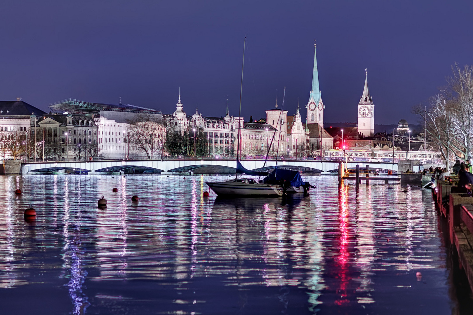 20180411_Zuerich_Seepromenade_Quaibruecke