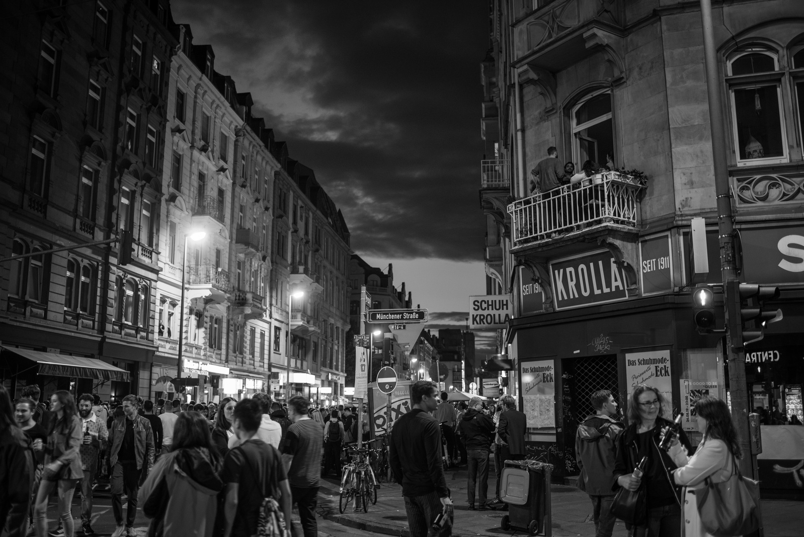 2019 Bahnhofsviertelnacht Frankfurt - Party auf den Straßen