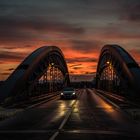 2019 Spektakulärer Sonnenuntergang über der Honselbrücke in Frankfurt