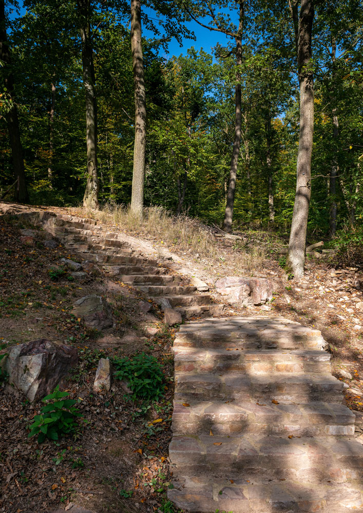 20191002--15-49-_D8E7642-1 Treppe zum Aussichtspunkt