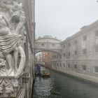 2020 .11. Seufzerbrücke im Nebel -  Ponte  dei   Sospiri -