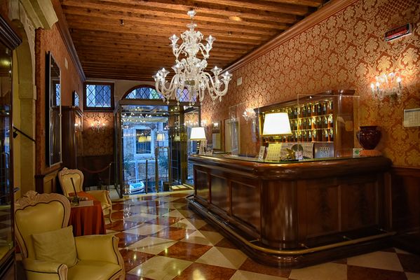 2020 Nov. Duodo Palace Hotel 