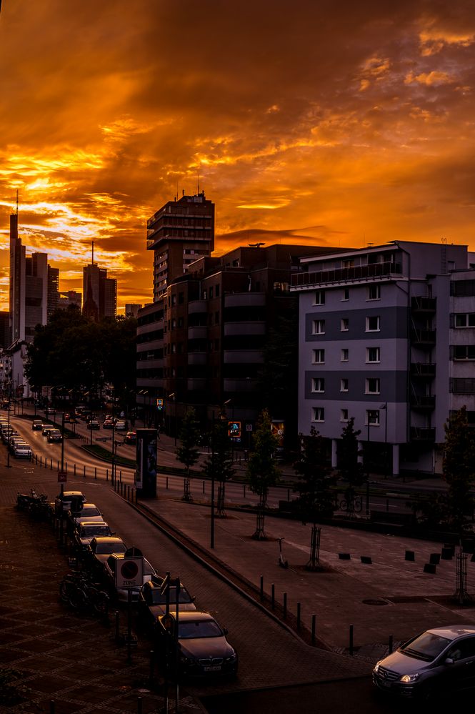 2020 Sonnenuntergang über Frankfurt