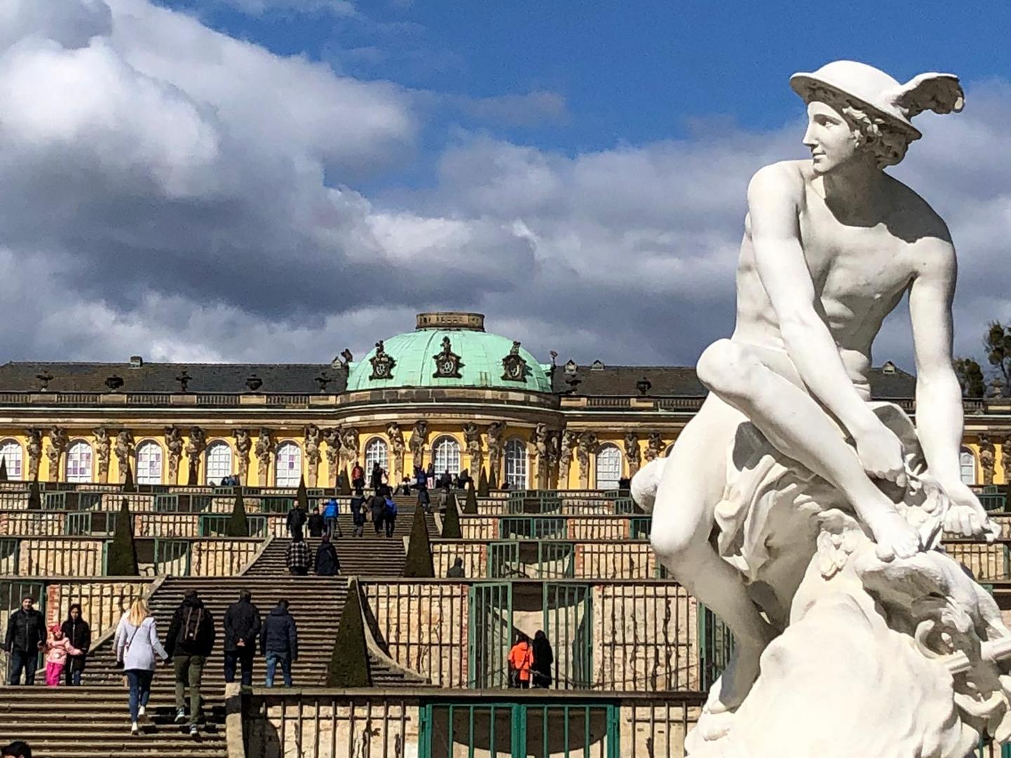 2021 Ostern Potsdam Schloss  Sanssouci 