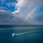 2021 Regenbogen in der Karibik über türkisfarbenem Meer