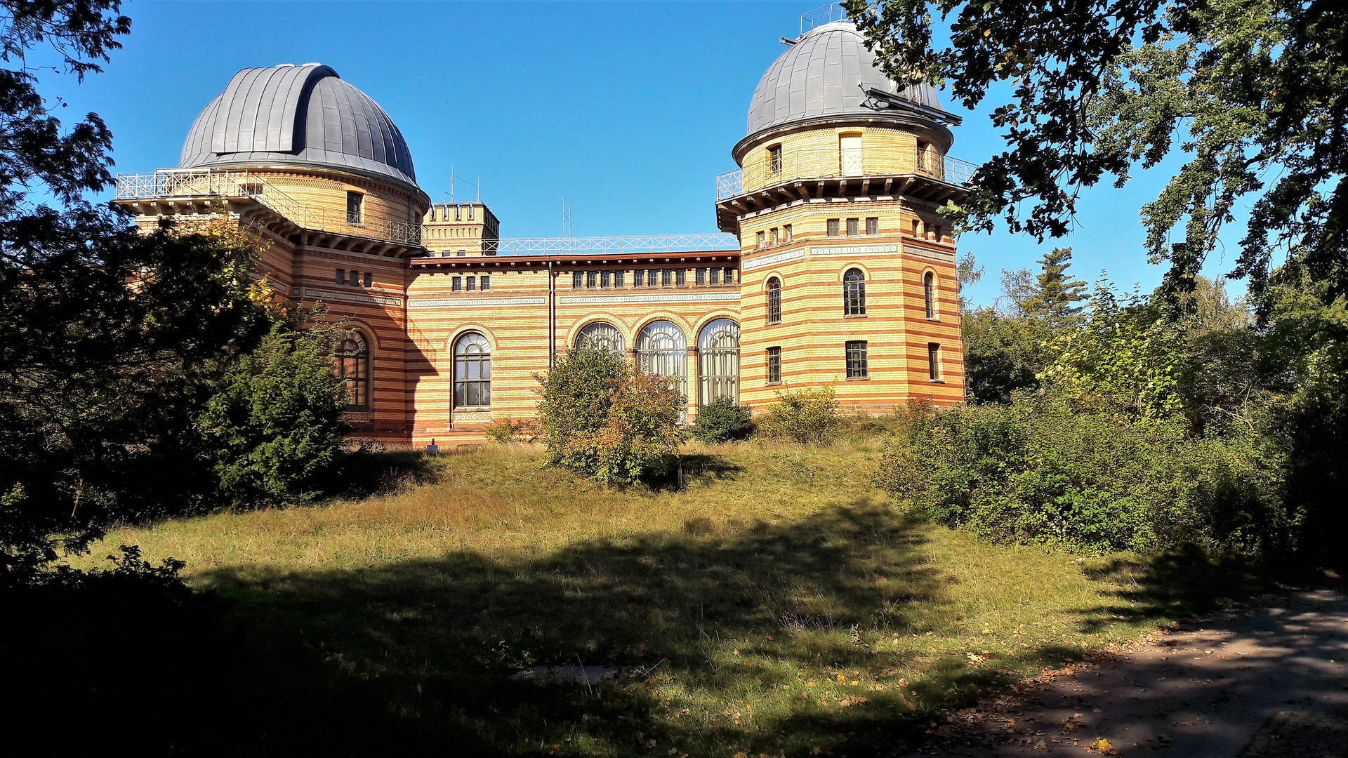 20211009  Potsdam Telegrafenberg Refraktorgebäude