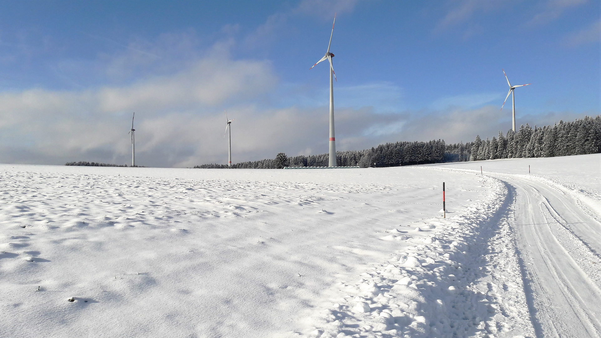 20211210 Windradweg ins weiße Paradies