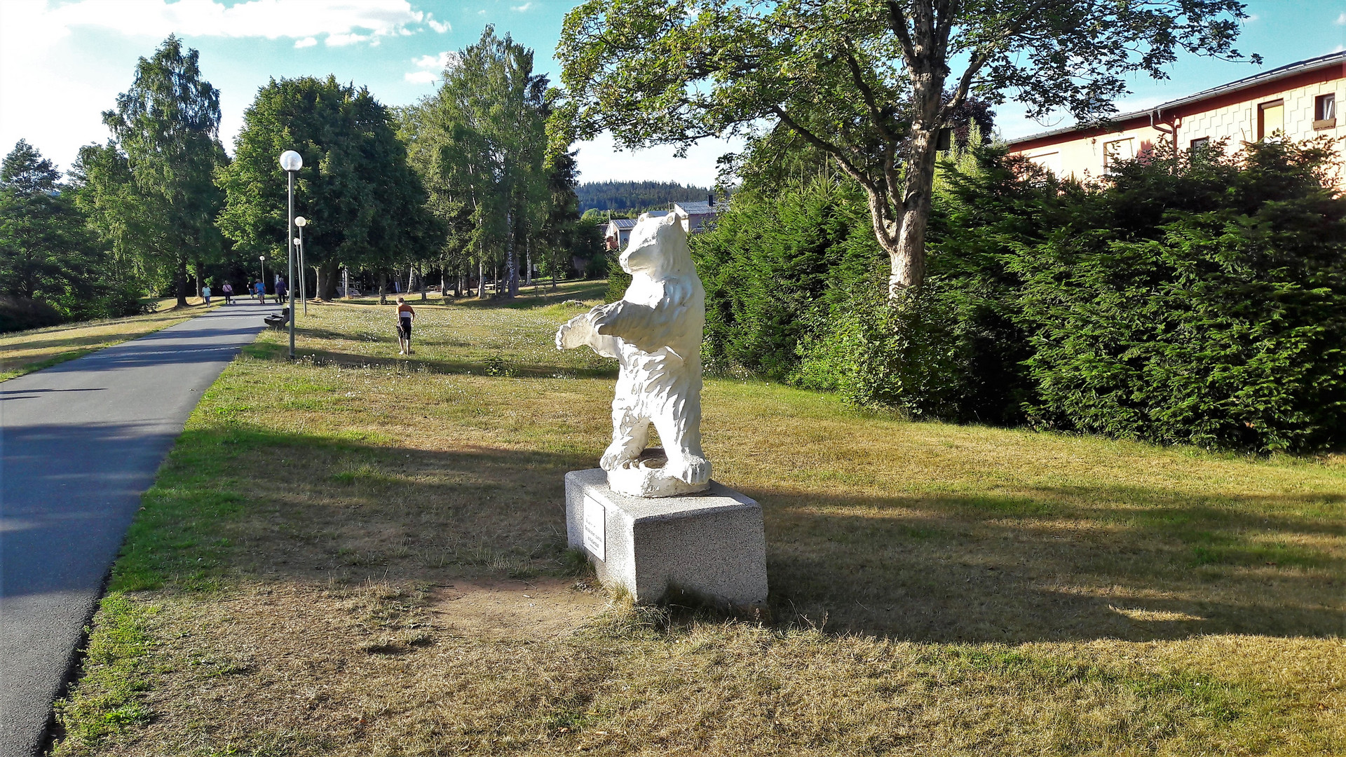 20220807 Berliner Bär am Rundweg Weissenstädter See