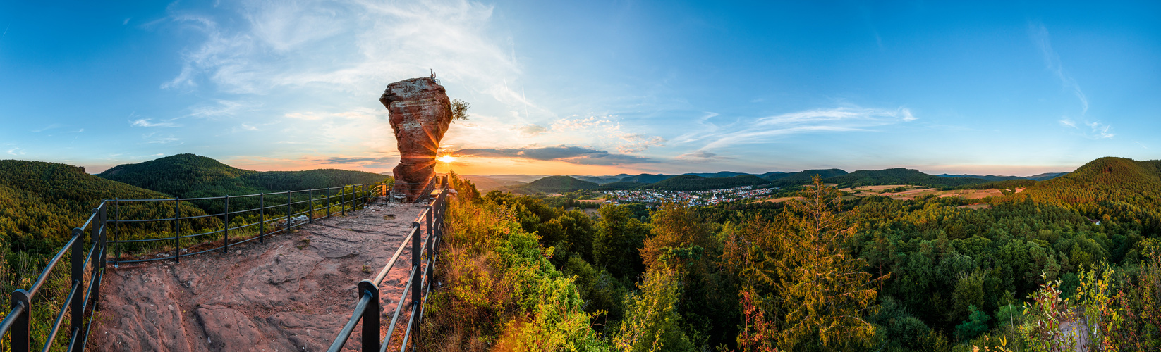2022_08_23_Pano_Burgruine Drachenfels Foto & Bild world, spezial