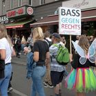 20220827 Zug der Liebe Bass gegen Rechts