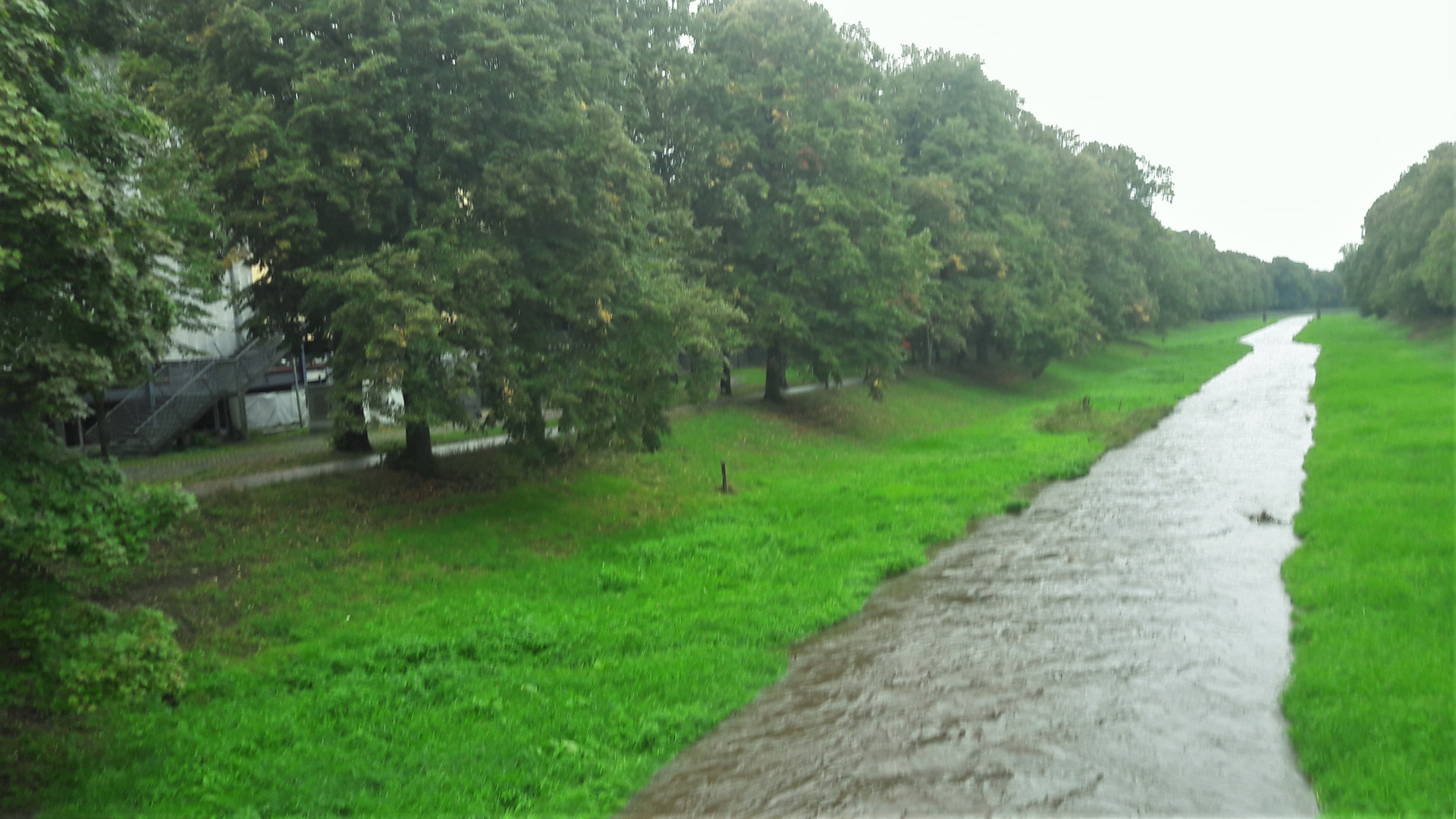 20220915 Bayreuth Roter Main bei Regenwetter