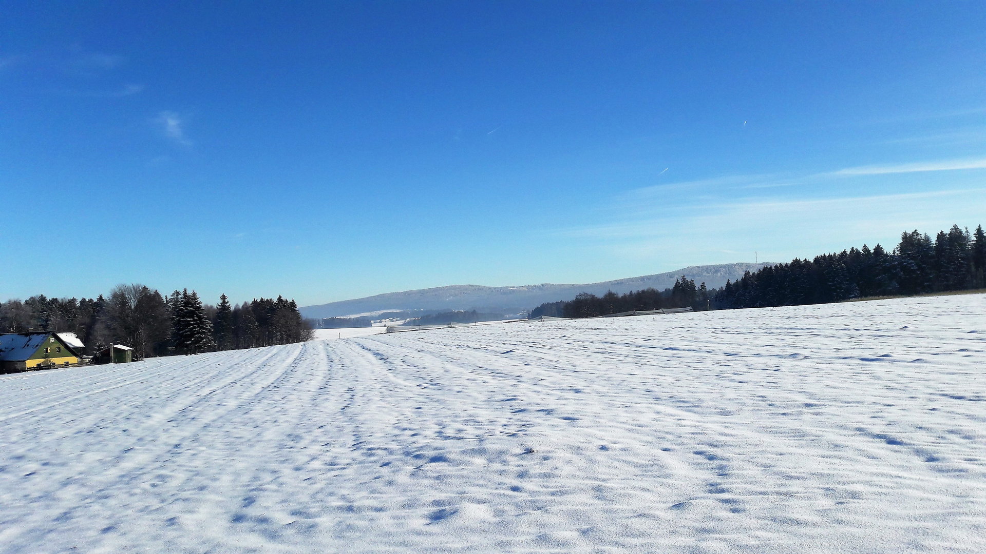 20221215 Durchblick zum Fichtelgebirge