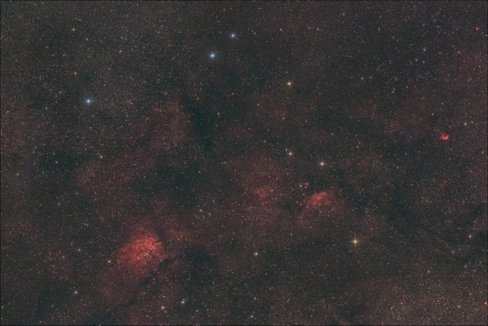 2023-08-11_24SY_NGC6823_270deg_DuoNB_TLI-1Std