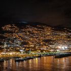 2023 Funchal auf Madeira bei Nacht, vom Schiff aus