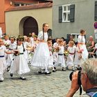 20230723 Mittwochsblümchen : Dinkelsbühl  Kinderzeche : kleine Mädchen kleine  Blumen