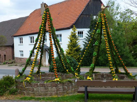 2024-04-01-Osterbrunnen.....