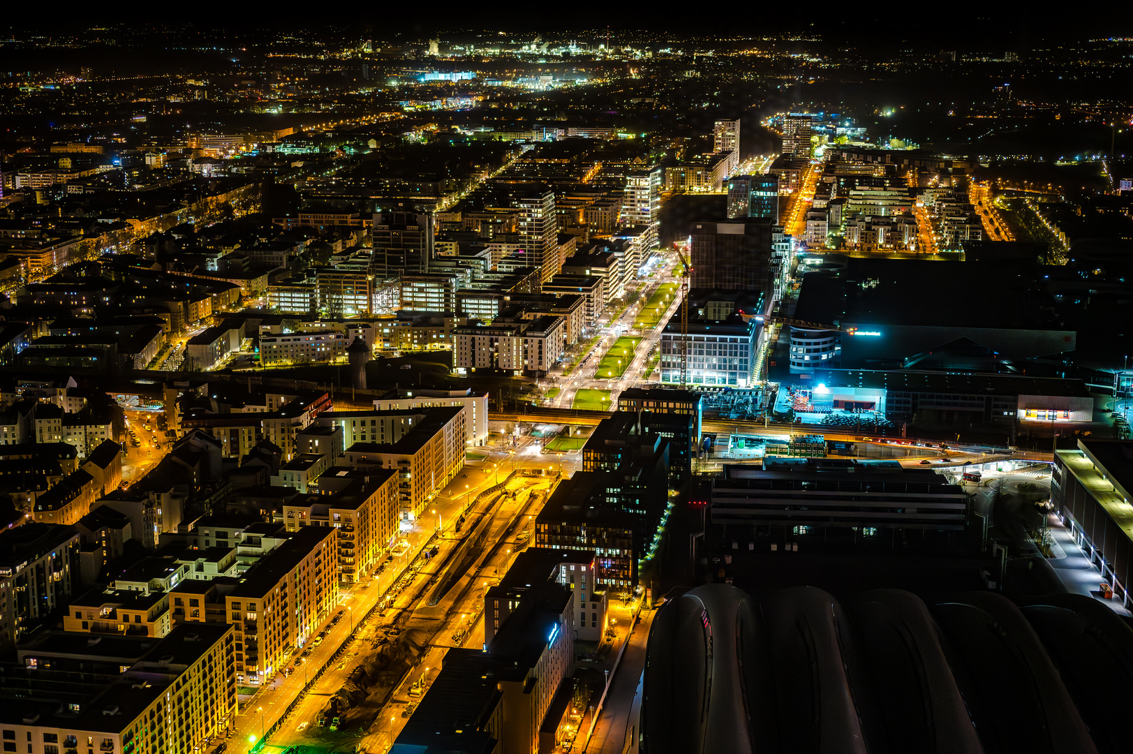 2024 Europaallee in Frankfurt bei Nacht