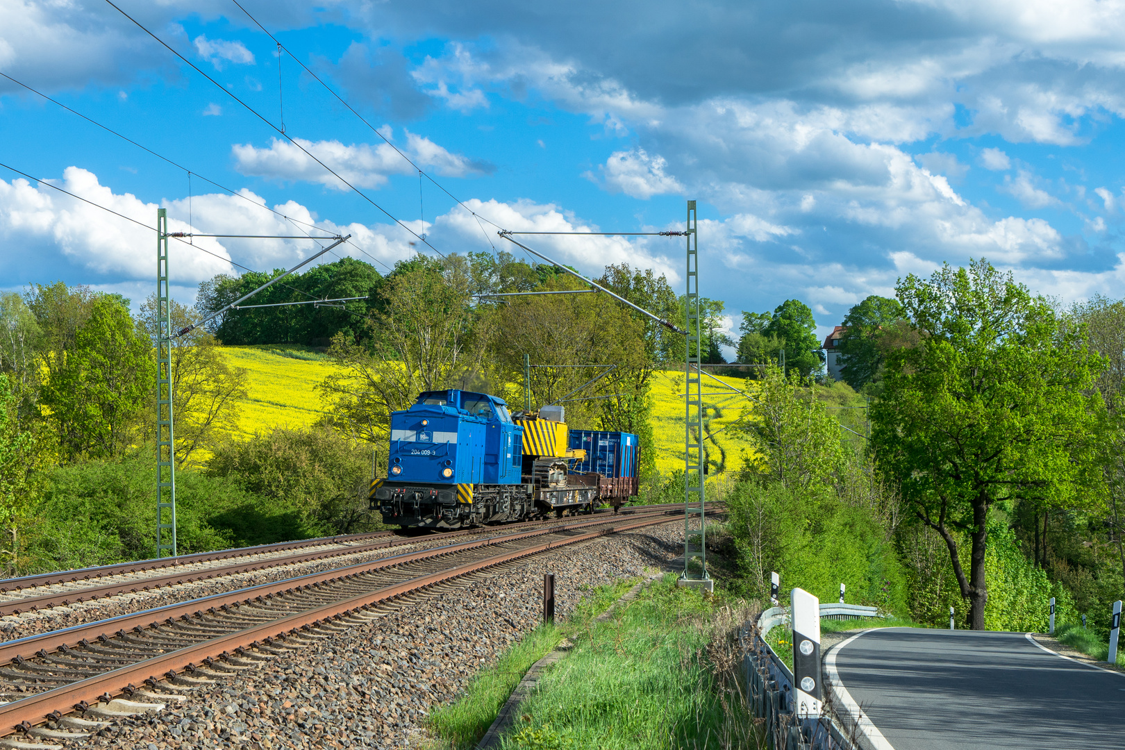 204 009 mit Krananhängsel im Vogtland