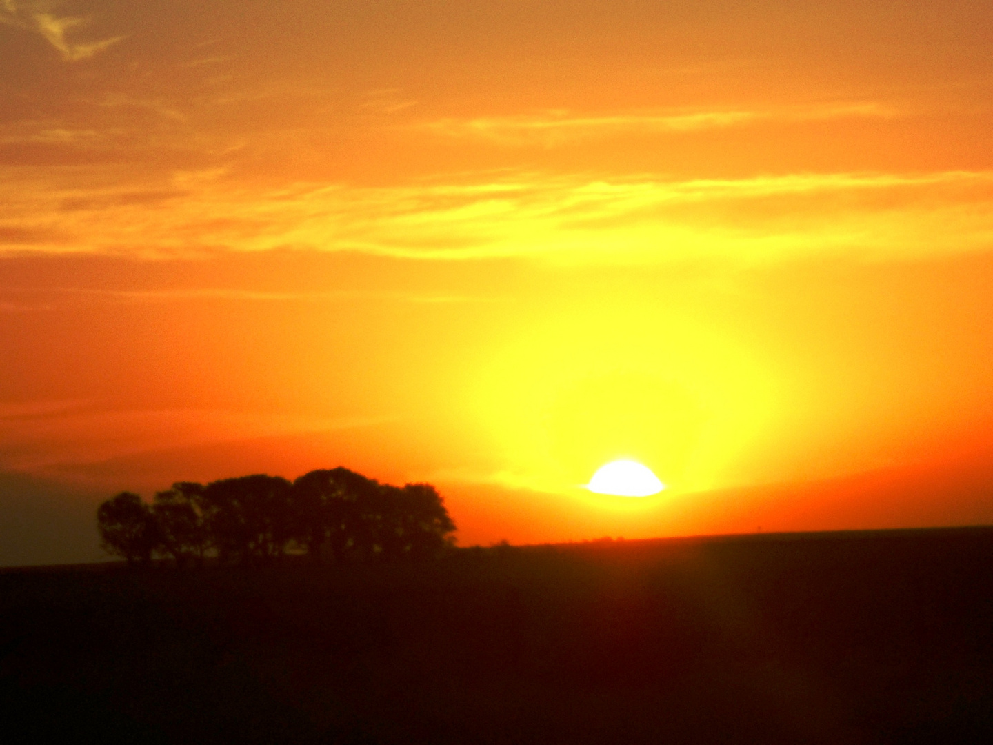 21 de diciembre,,,, comienzo del verano, atardecer de altes temperaturas......