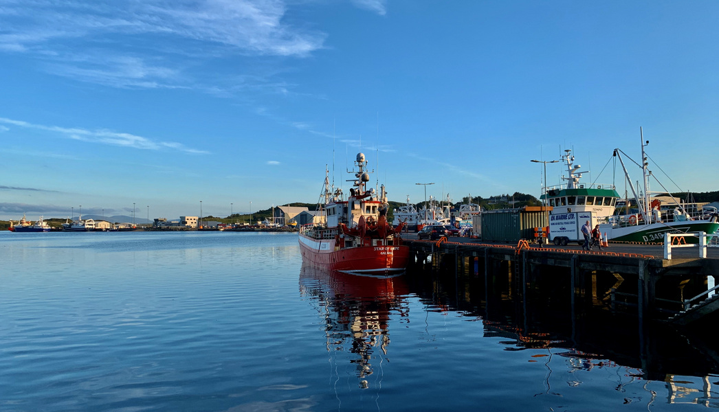 21.00 Uhr im Hafen von Sligo - und die Blaue Stunde kommt erst noch ...