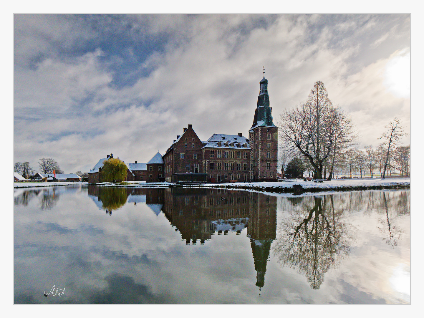 2104_7897 Aprilwetter auf Schloss Raesfeld