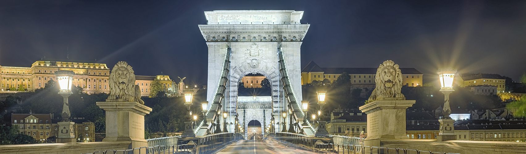 2104M-2110M Kettenbrücke Budapest Nacht Panorama