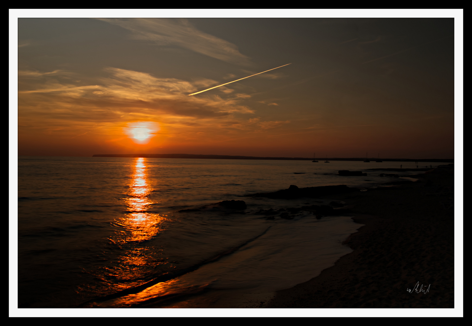 2110_9240 Sonnenuntergang am Mitjorn / Formenterarmentera_R_Sign