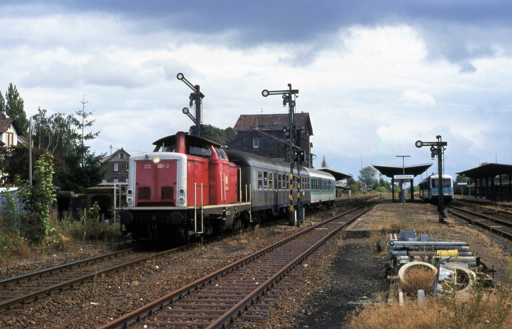 212 001 in Monsheim