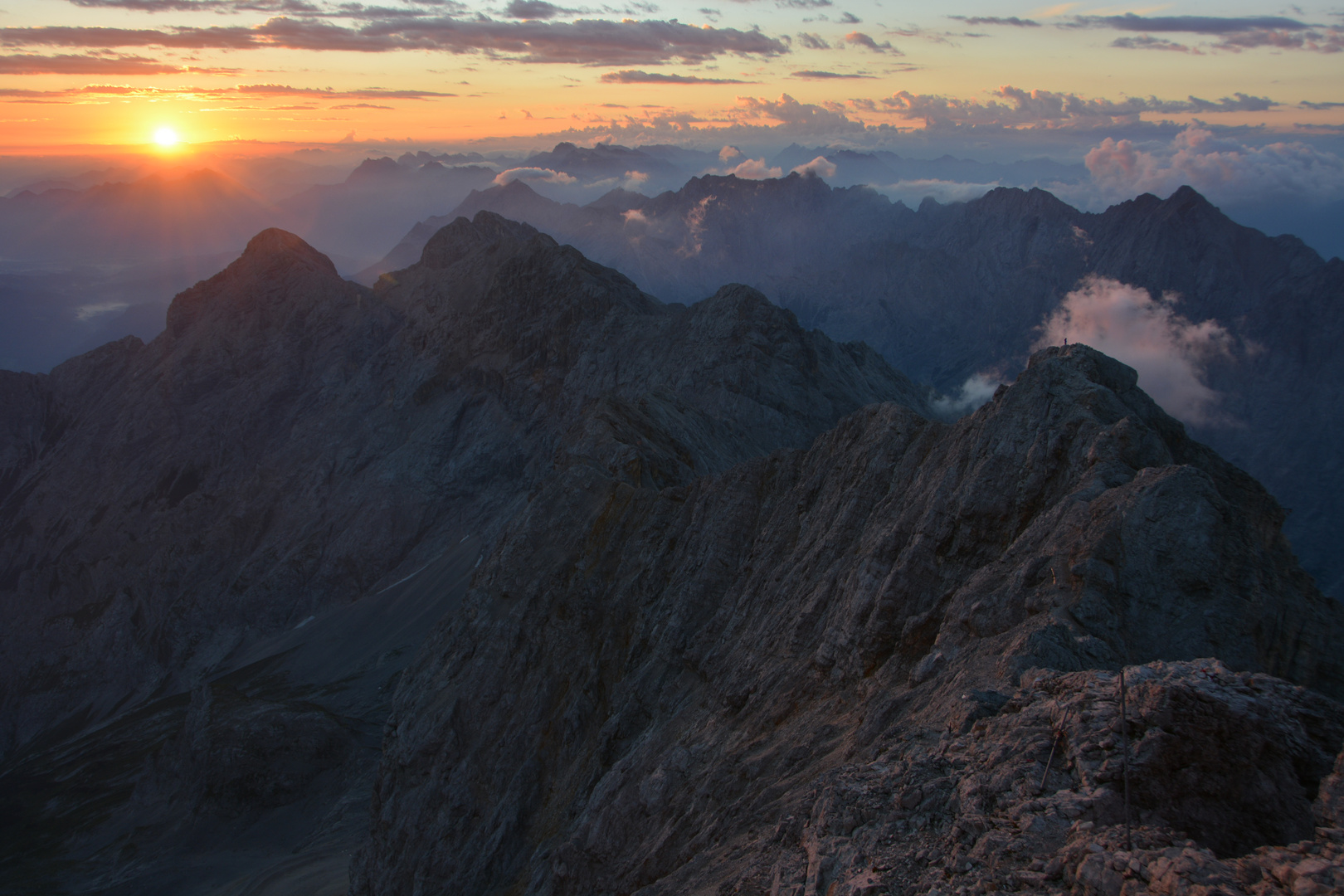 2120_Zugspitzblick_Sonnenaufgang