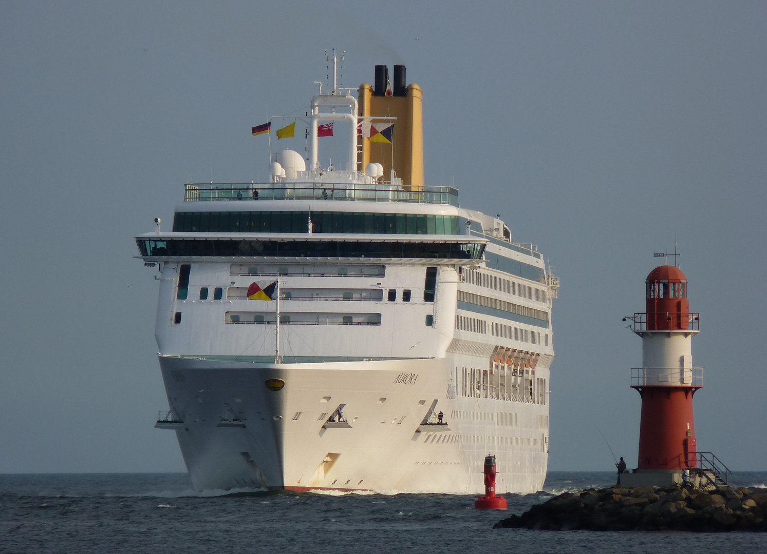 21.7.2014 einfahrt warnemünde