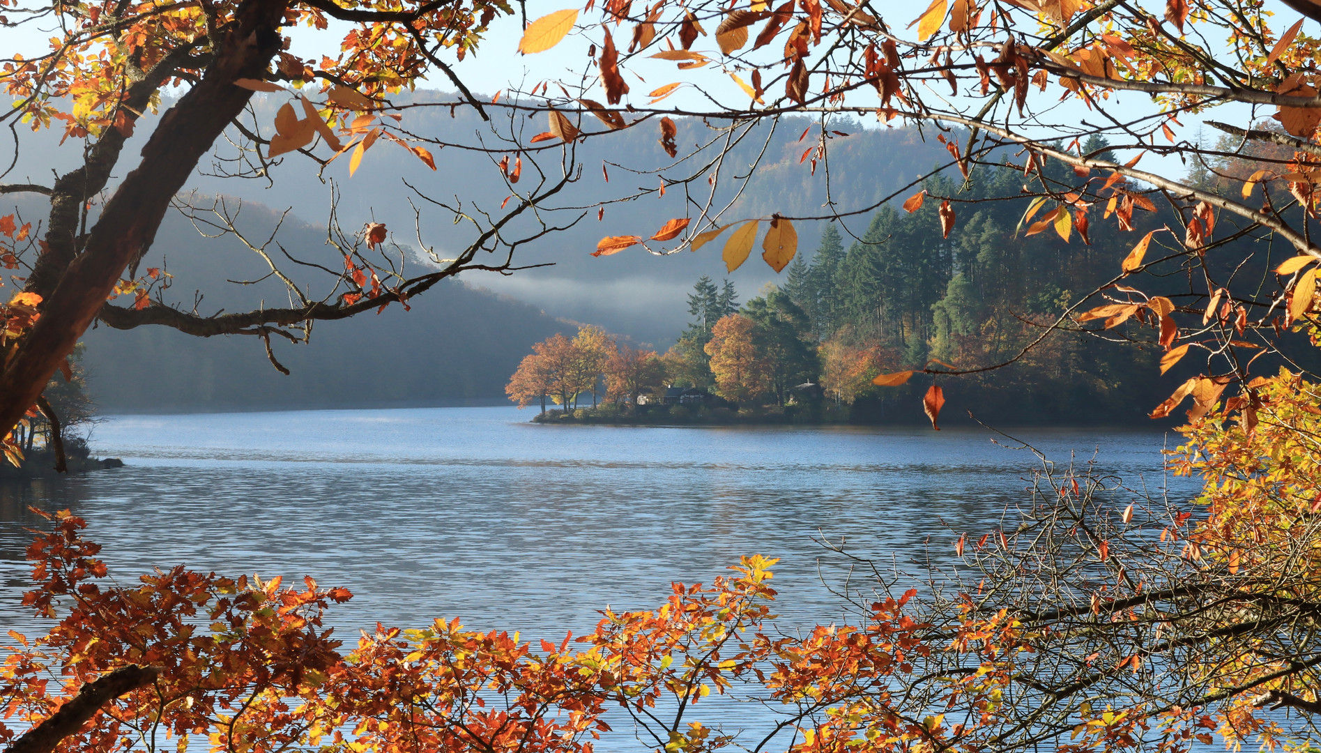 21747 herbstlicher Blick zum Hannesauel