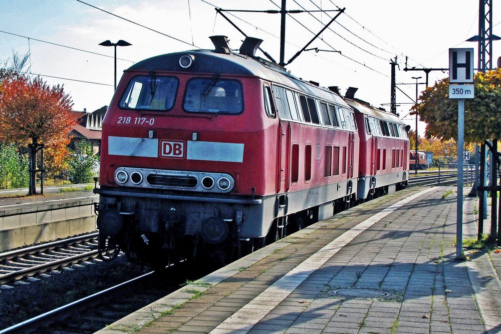 218 117-0 + 218 185-7  in Itzehoe 