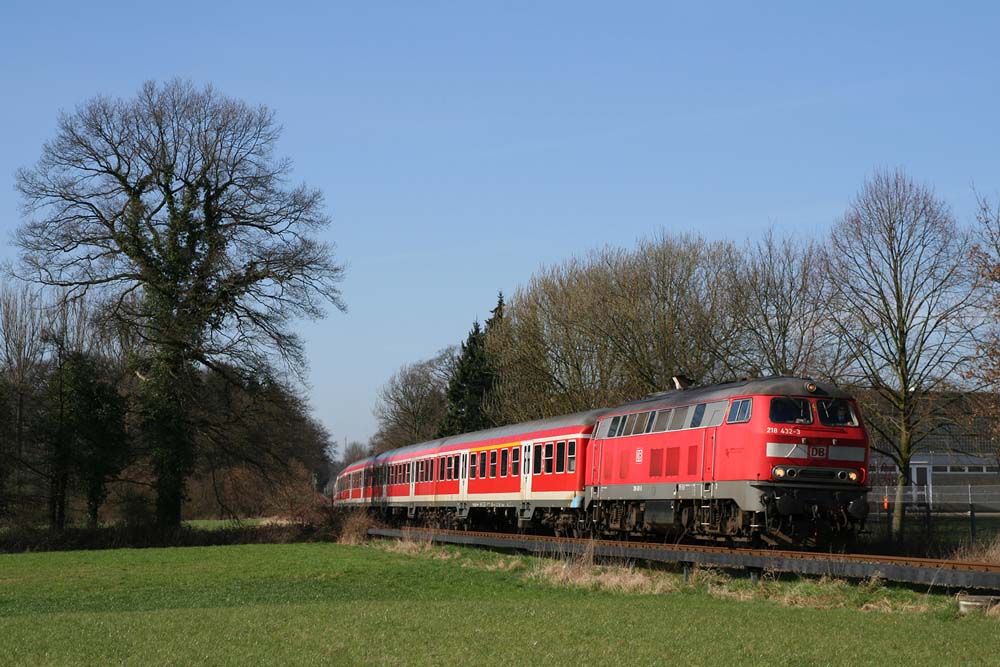 218 432-3 auf Abwegen in Ostwestfalen