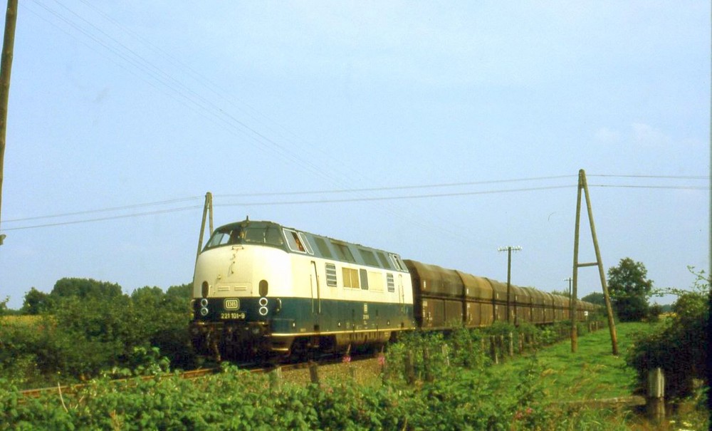 221 101 bei Gescher am 15.08.1984 (Diascan)