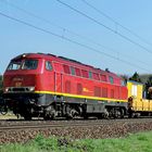 225 094 der FBM Cargo mit einem Bauzug