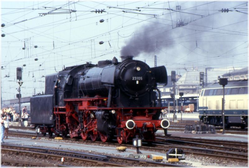 23 105 in Nürnberg Hbf