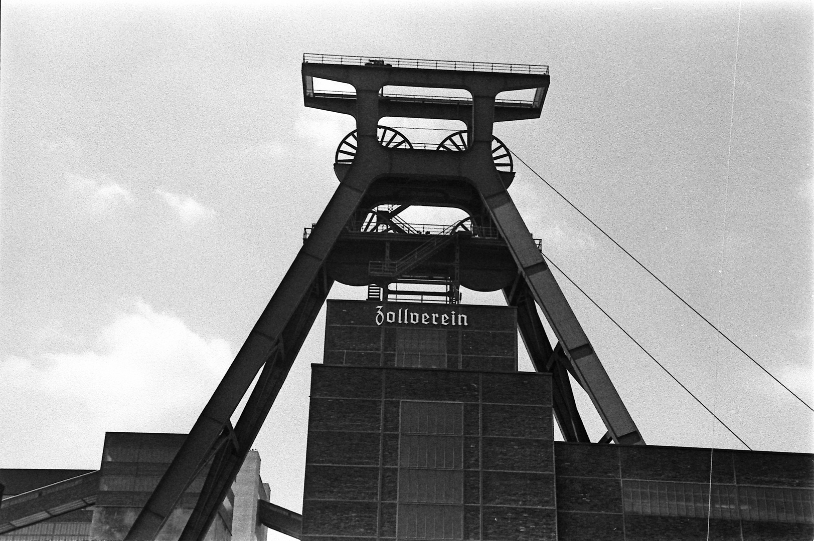 23.05.2010: Zeche Zollverein, SchachtZeichen (Film1Bild10)