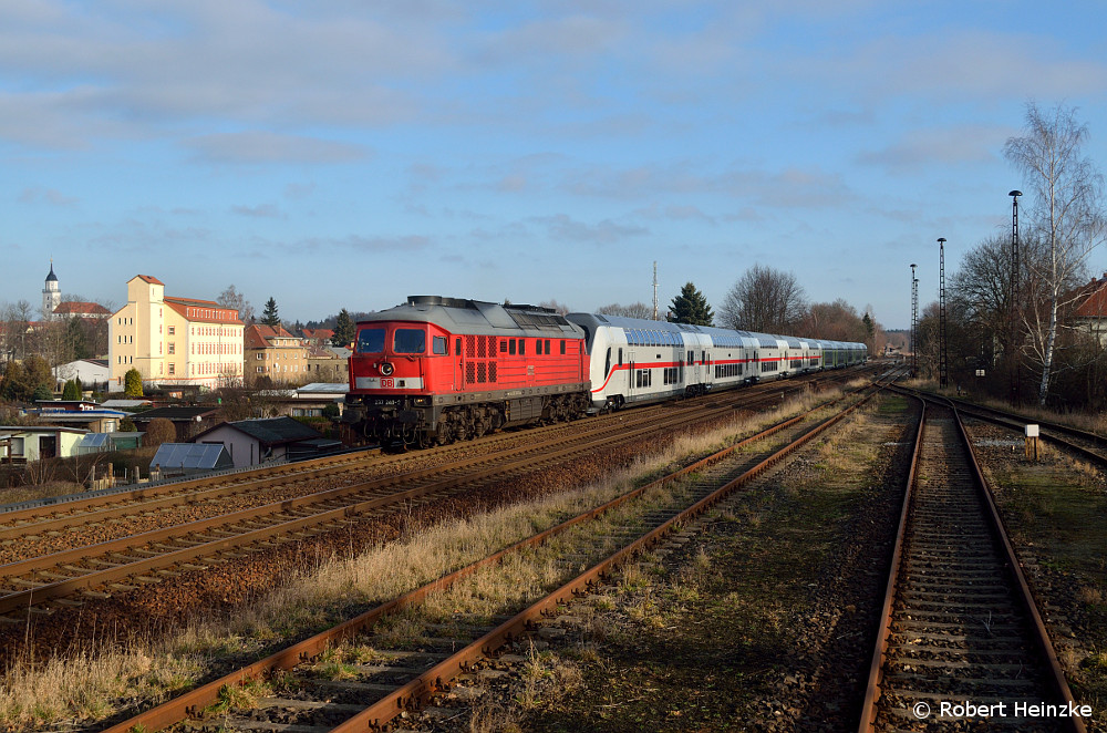 232 240 mit IC-Dostos in Bischofswerda am 29.12.2015