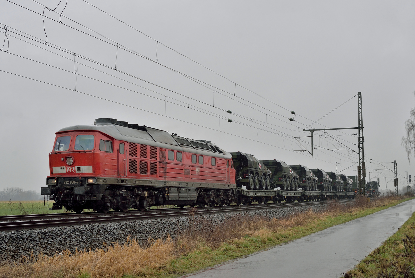 232 668-4 mit Militärzug aus Sennelager am 28.01.21 in Hamm-Rhynern