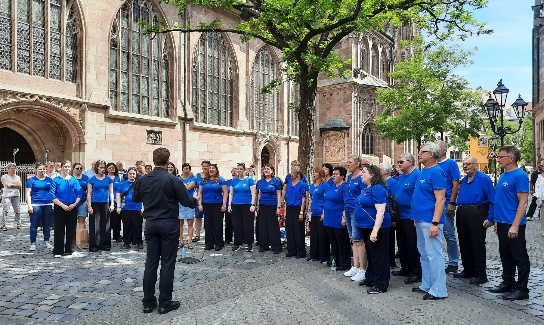 23/52  Musik liegt in der Luft