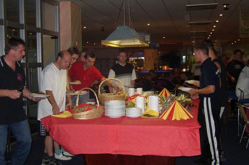 24h-Bowling - Essen war natürlich nötig, um die 24h durchzuhalten